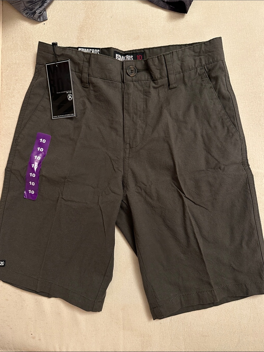 Micros Boy’s Gray Flat-Front Chino Shorts